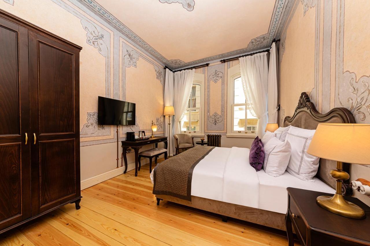 Otel Meroddi Barnathan *