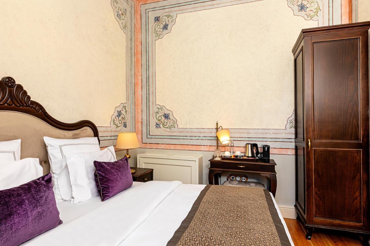Meroddi Barnathan Otel
