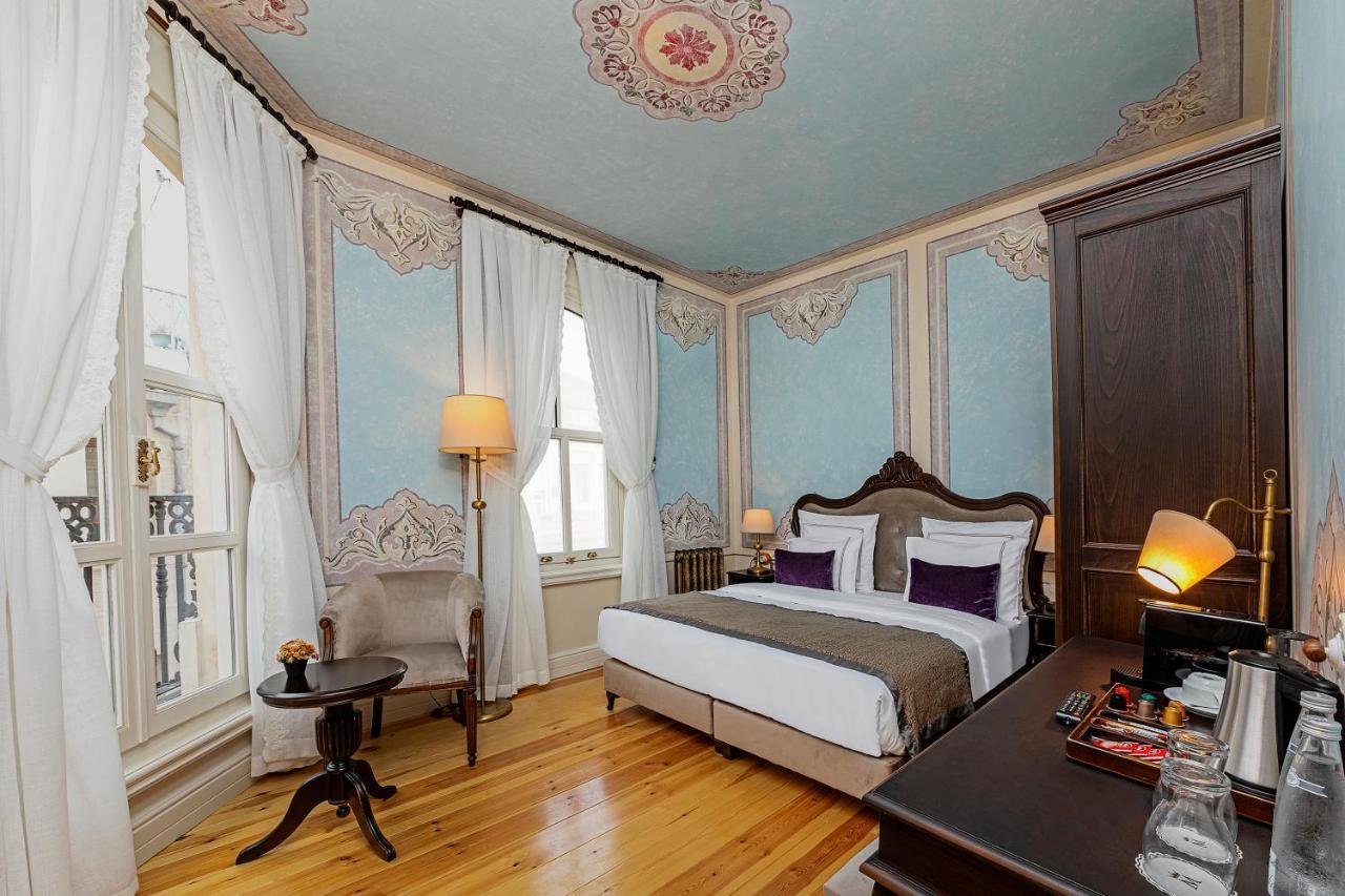 Otel Meroddi Barnathan *